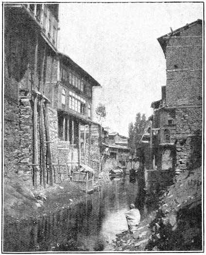 Mar-kanaal te Srinagar.